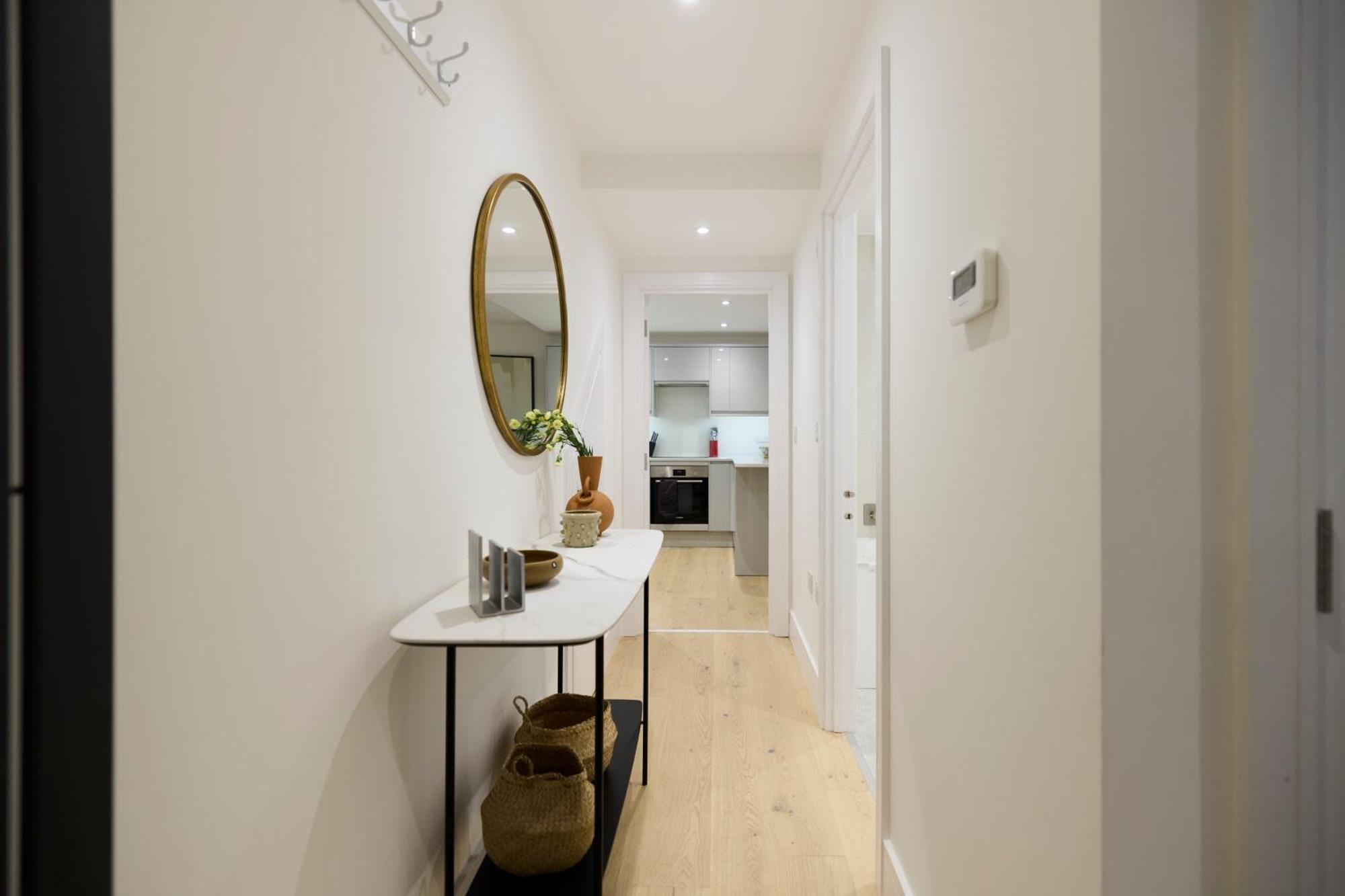 The Melbray Gem - 2bdr With Courtyard Appartamento