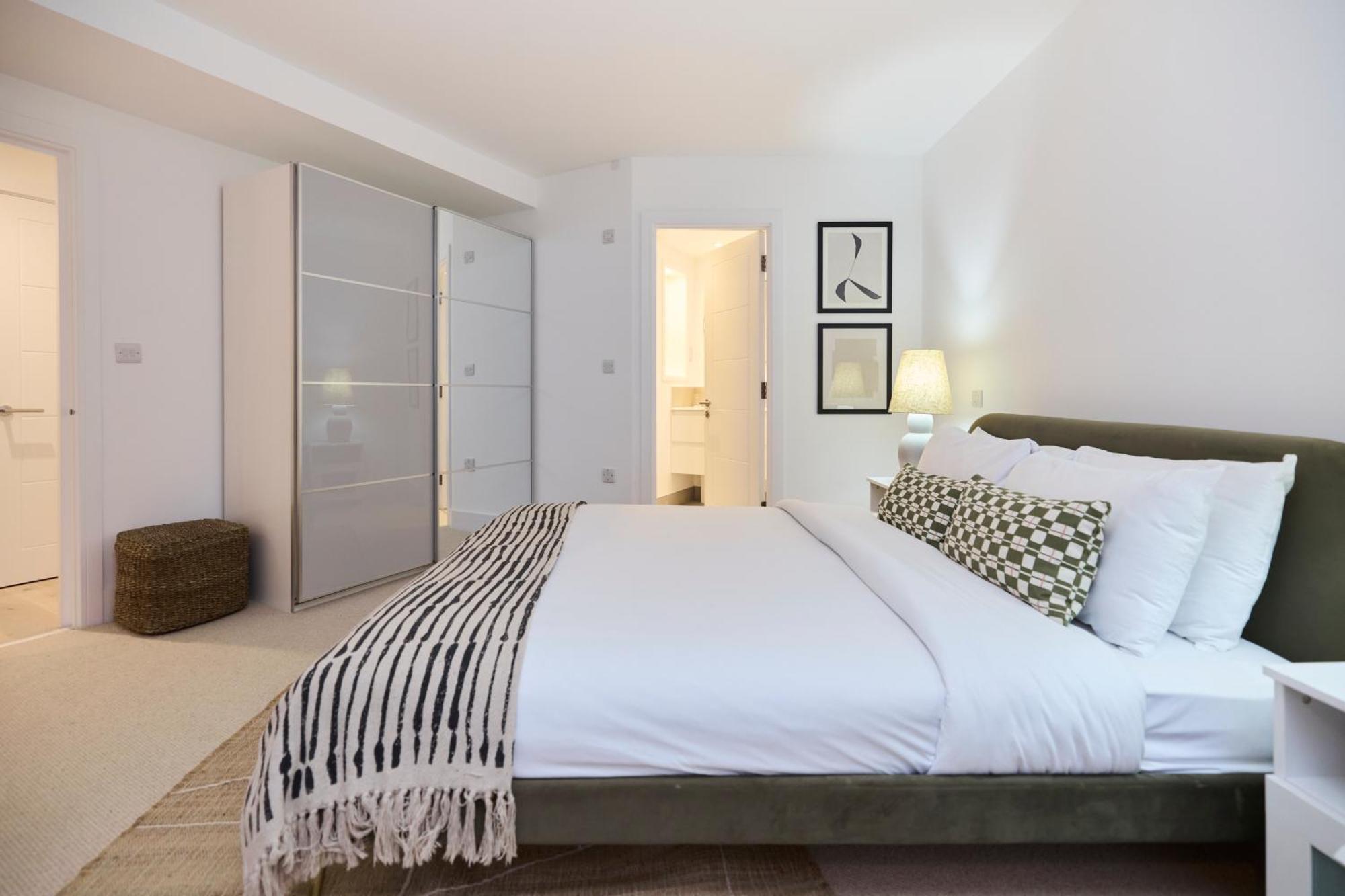 The Melbray Gem - 2bdr With Courtyard Appartamento
